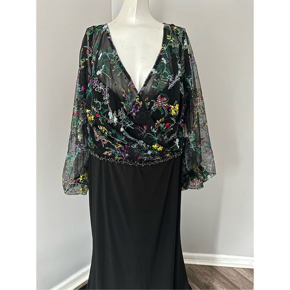 MAC DUGGAL EMBROIDERED ILLUSION PUFF SLEEVE COLUMN GOWN - Picture 5 of 9